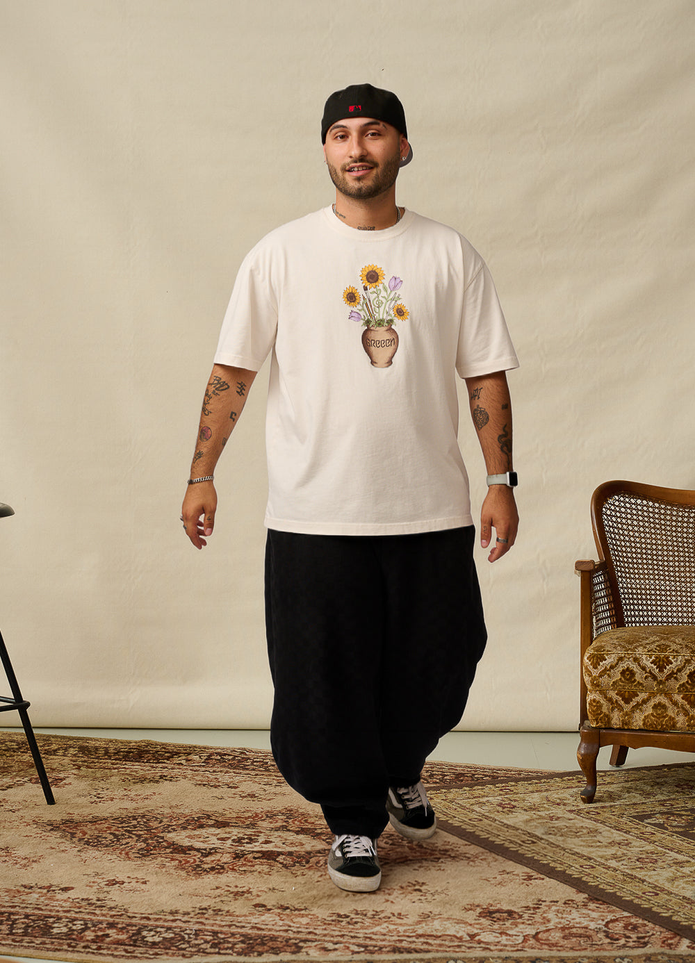 Hingabe - Off White T-Shirt