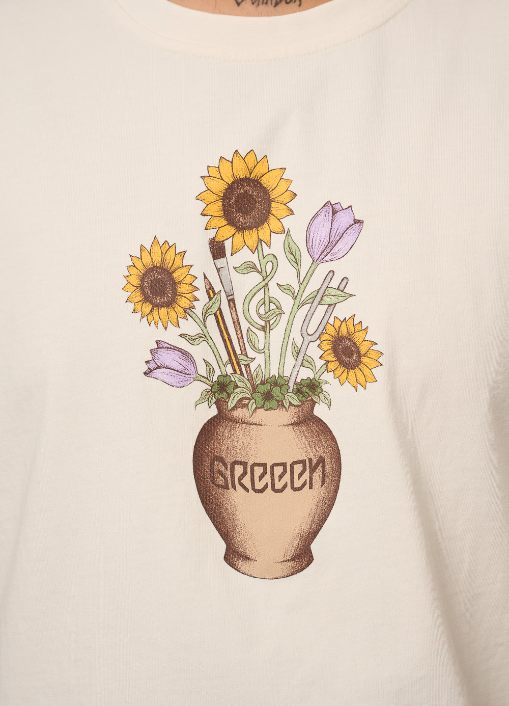 Hingabe - Off White T-Shirt